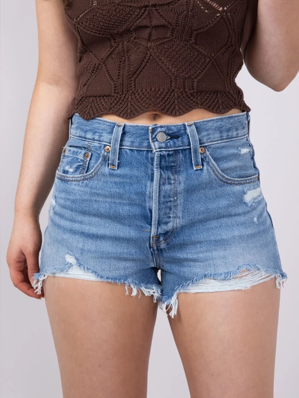 NWT Levi’s 501 High Rise Shorts Blow Big Horns Distressed W 28